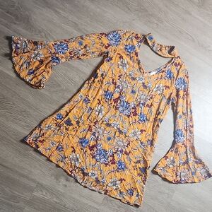 Dress Vibrant Floral Bell Sleeve Tunic